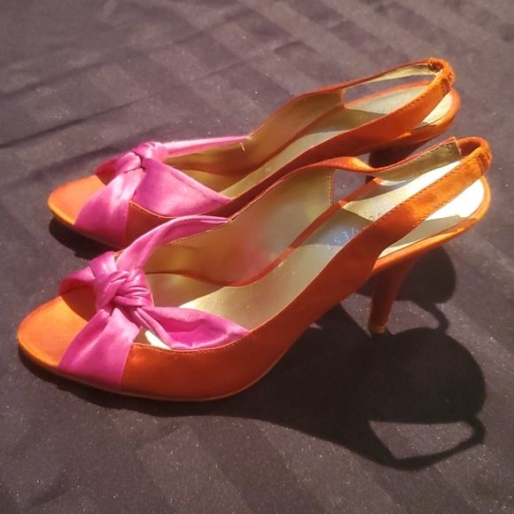 NINE WEST WOMANS HEELS SIZE 6.5 - Picture 2 of 6